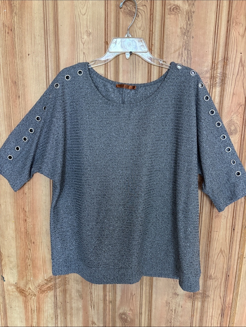 Belldini. Gray Top Short Sleeve Grommet Sleeve Soft Knit Casual Everyday